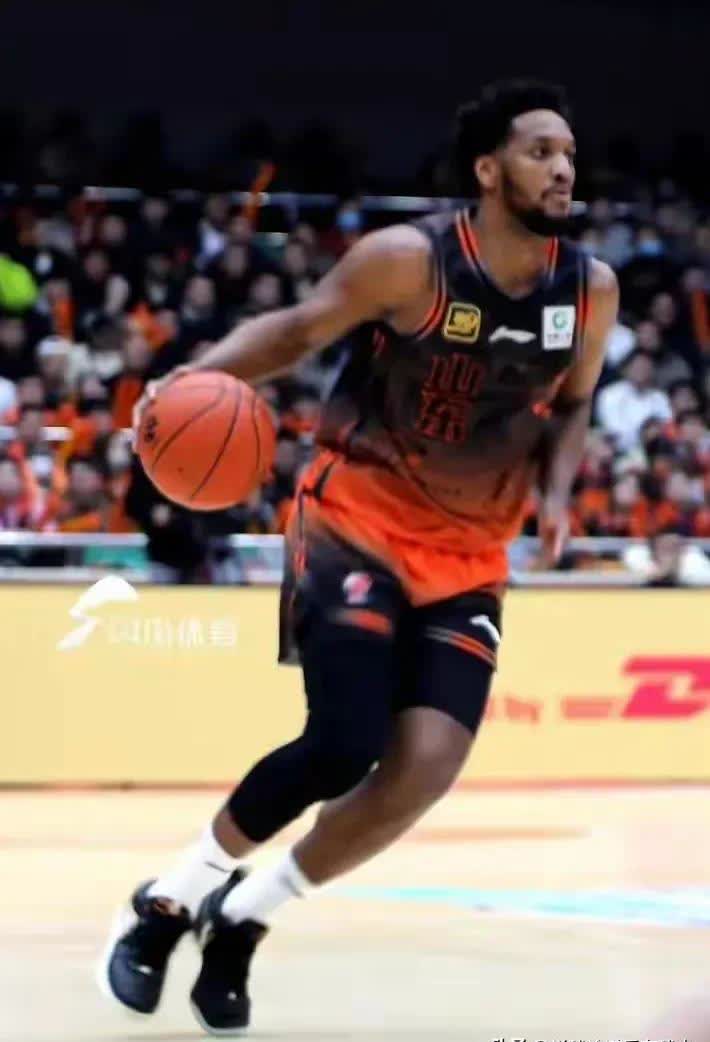 浙江队三连胜，云南男篮难守主场的简单介绍