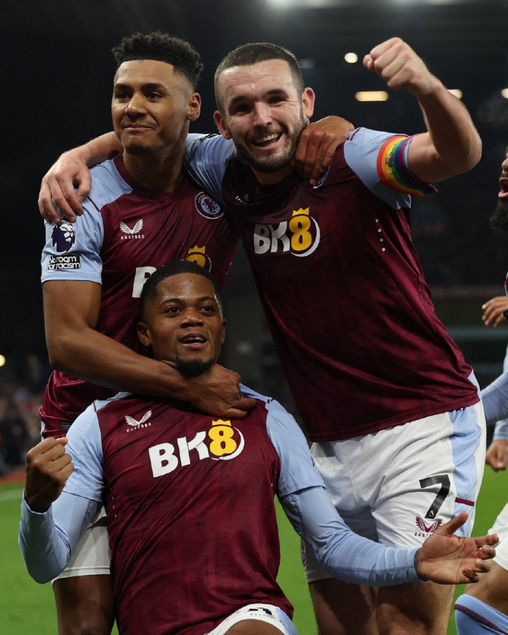 曼城客场不敌阿斯顿维拉,领先优势缩小的简单介绍 曼城客场不敌阿斯顿维拉,领先优势缩小的简单介绍