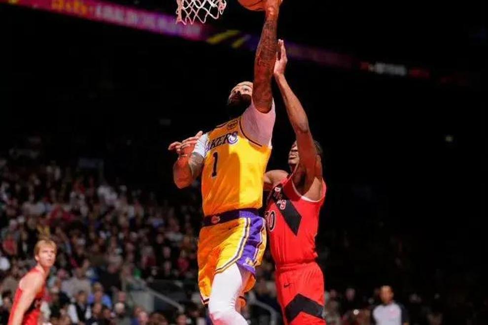 湖人赛季首胜，战胜猛龙结束连败