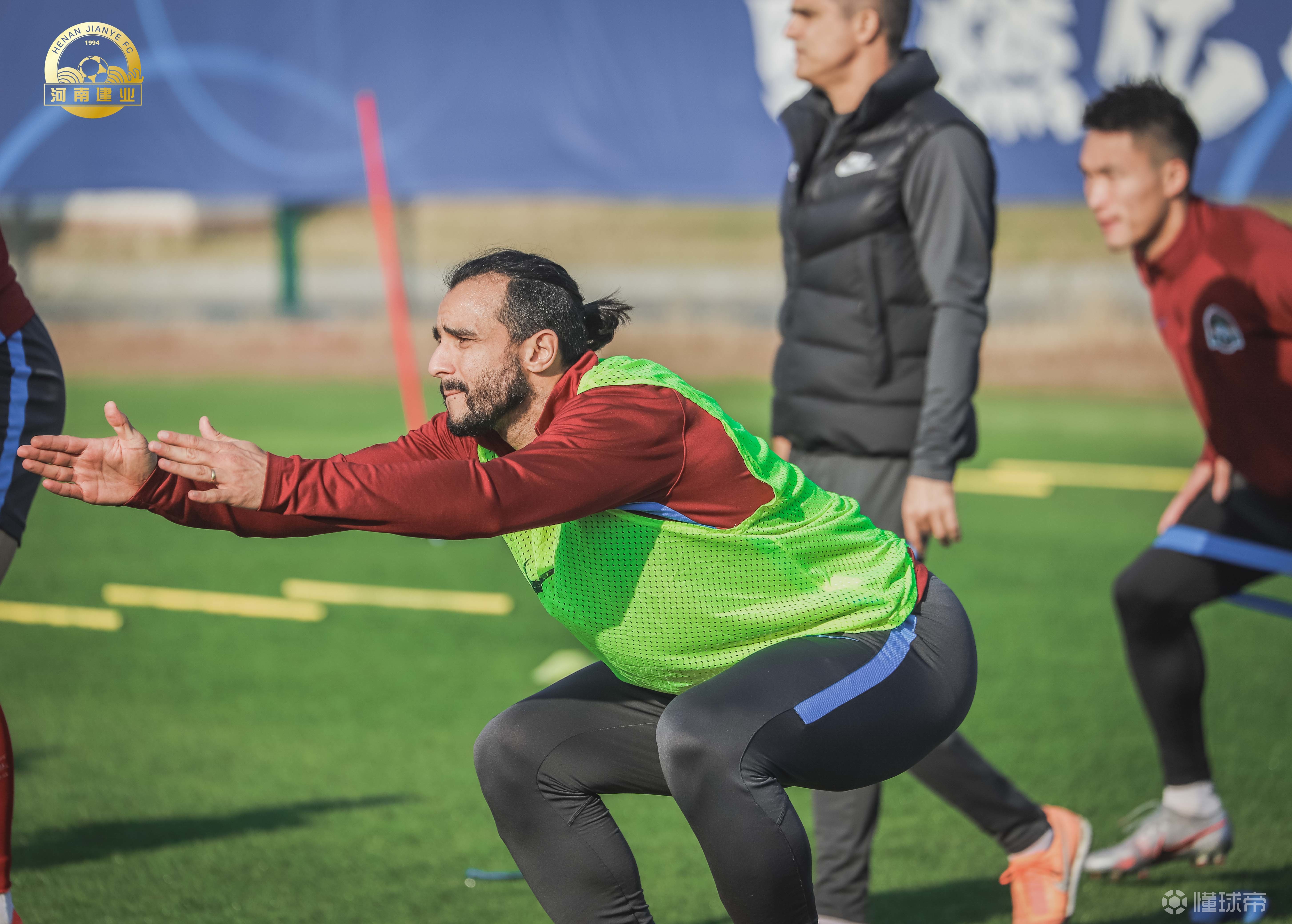 包含河南建业球员逆风翻盘,战胜对手夺得胜利的词条 包含河南建业球员逆风翻盘,战胜对手夺得胜利的词条