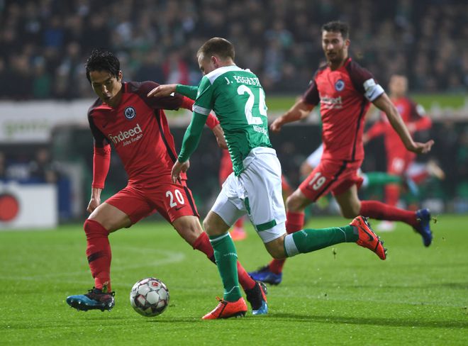 不来梅客胜对手，斩获关键胜利保住领先优势的简单介绍