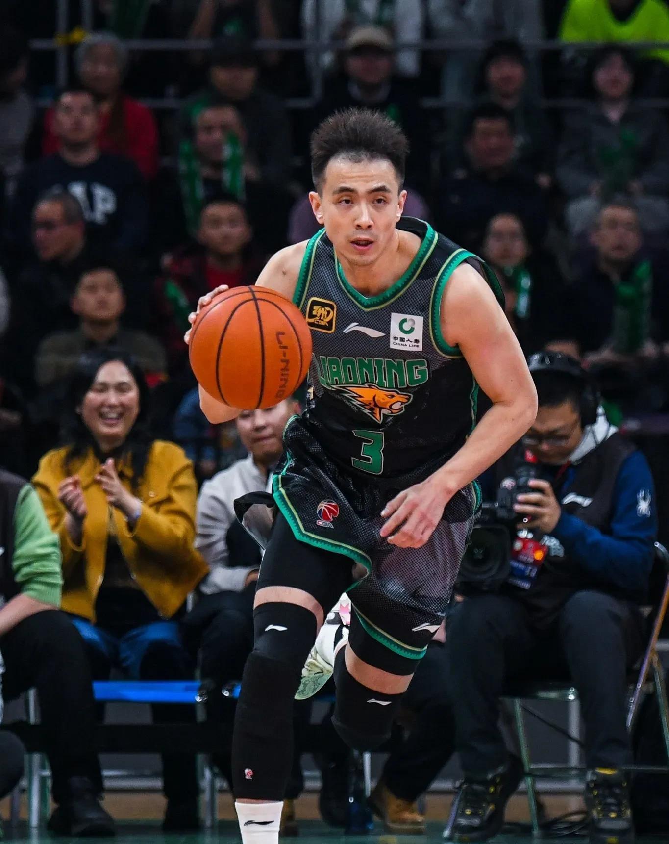 激烈角逐展开,世界级球队争夺殊荣的简单介绍 激烈角逐展开,世界级球队争夺殊荣的简单介绍