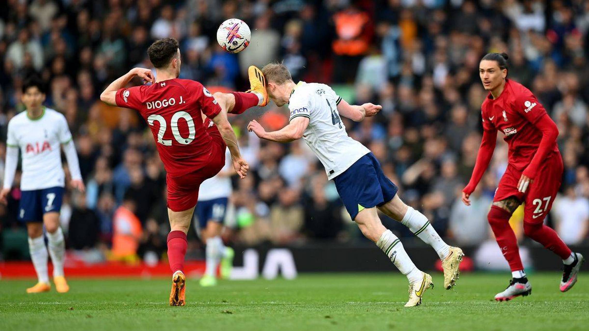 利物浦客场不敌热刺，积分落后西汉姆的简单介绍