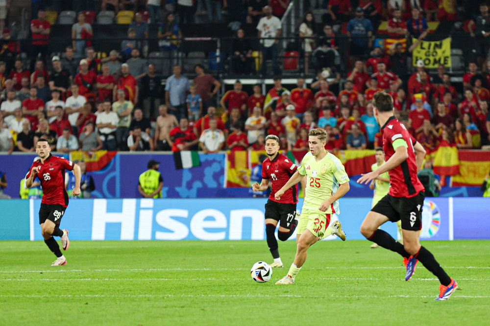 克罗地亚惨败,小组赛无缘晋级 克罗地亚惨败,小组赛无缘晋级