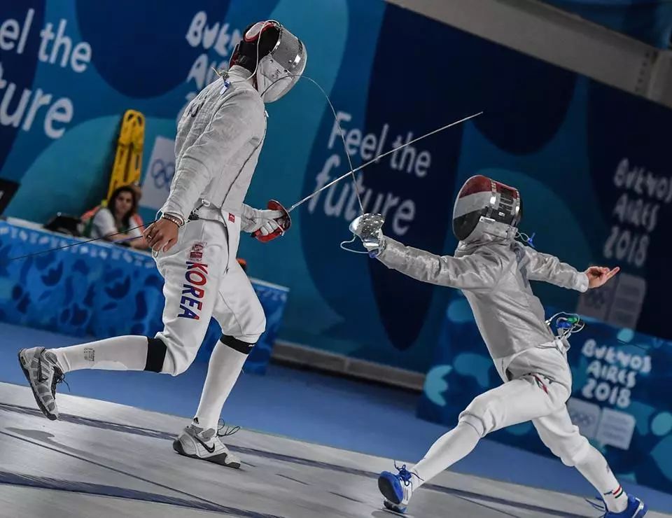 墨西哥选手在击剑比赛中起飞 墨西哥选手在击剑比赛中起飞