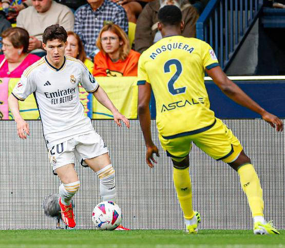 尼斯惊险逃过失败，球迷心惊胆战