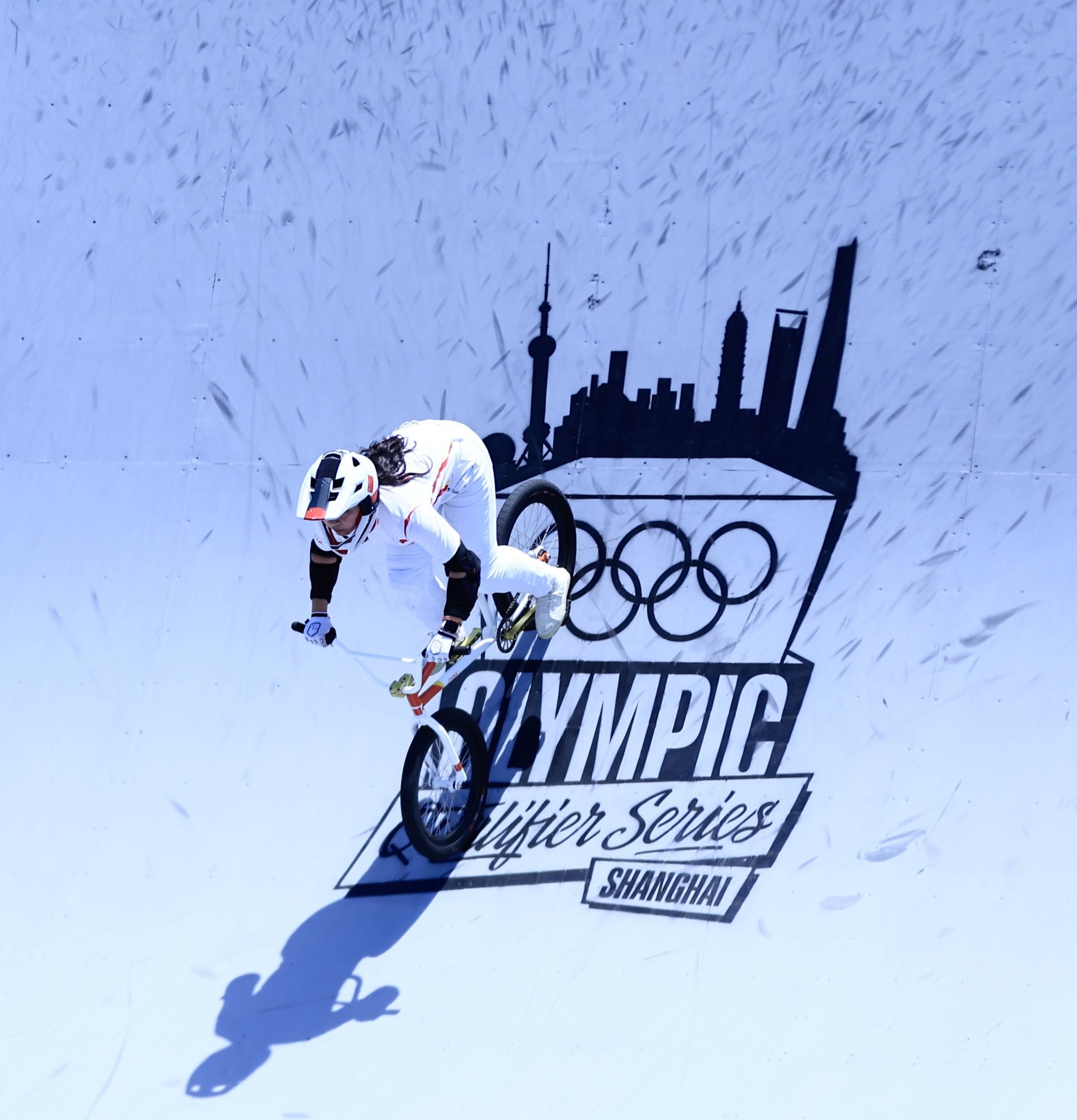 体育巅峰盛会:运动员的豪情万丈的简单介绍 体育巅峰盛会:运动员的豪情万丈的简单介绍