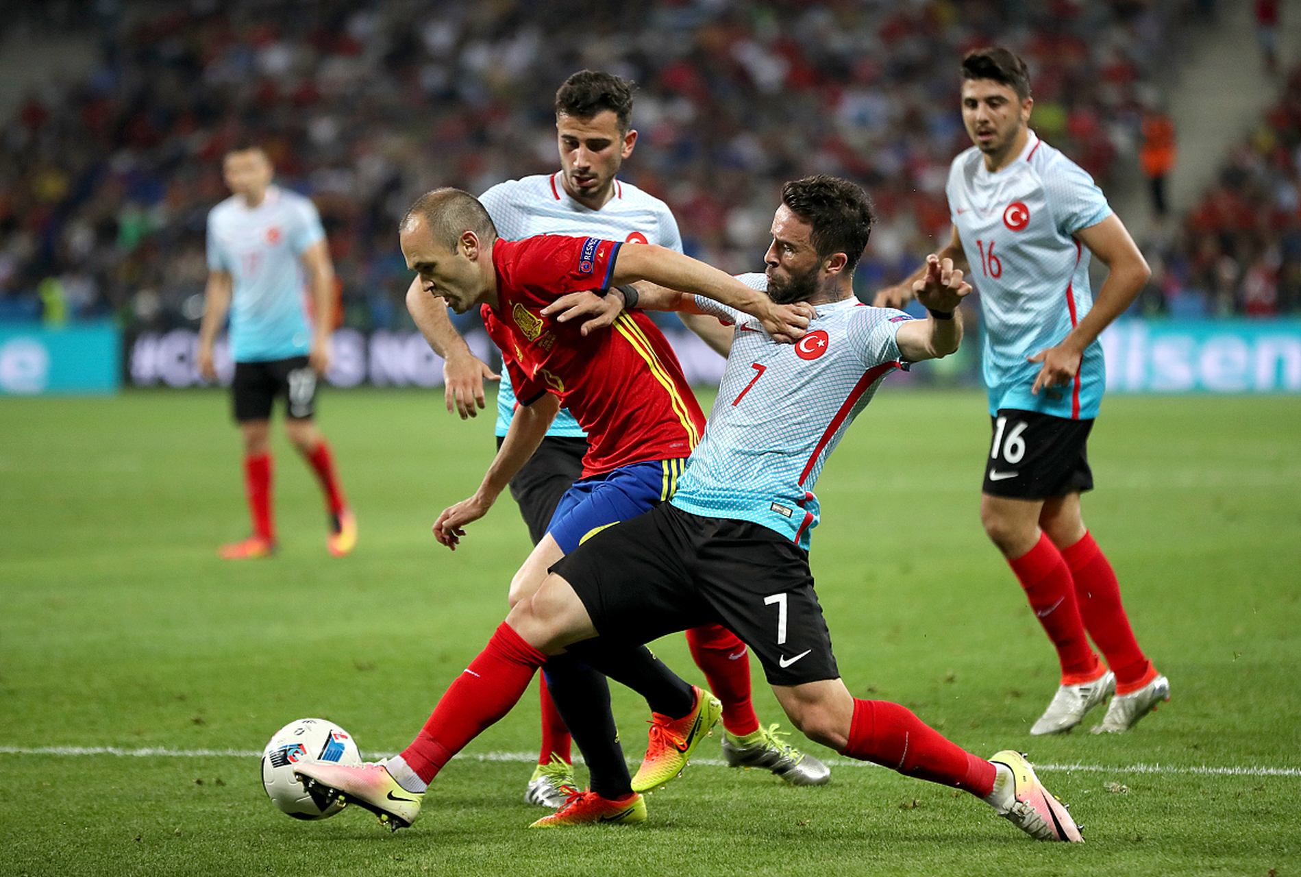 开云体育登录-威尔士独揽三分，欧洲杯预选赛士气高昂的简单介绍