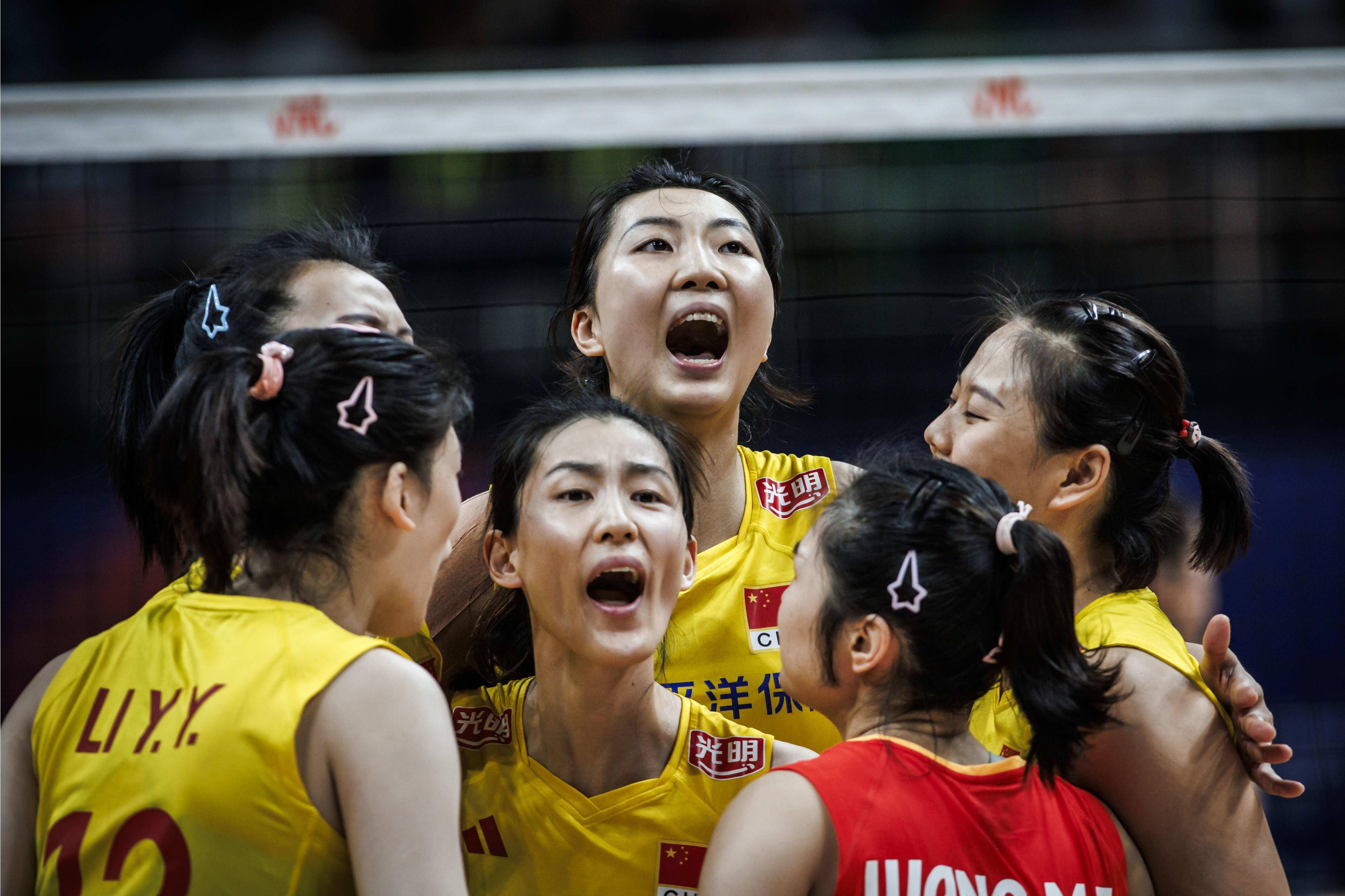 女排比赛中国队力克对手夺冠 女排比赛中国队力克对手夺冠