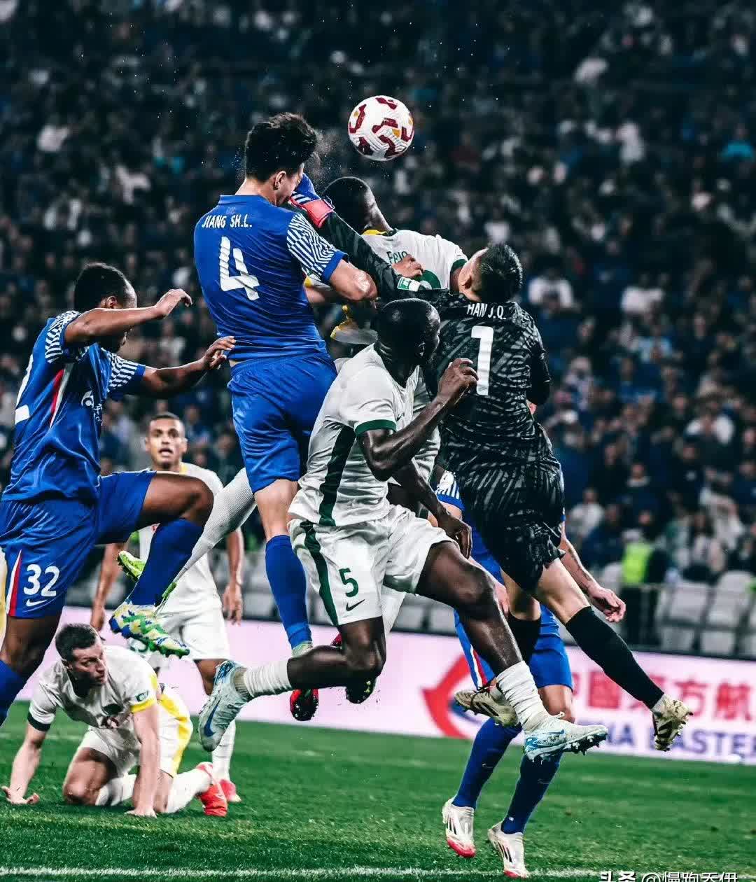 双方将在球场上以最完美的表现决出胜负! 双方将在球场上以最完美的表现决出胜负!