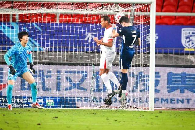 意外失球,让球队奋力追赶比分的简单介绍 意外失球,让球队奋力追赶比分的简单介绍