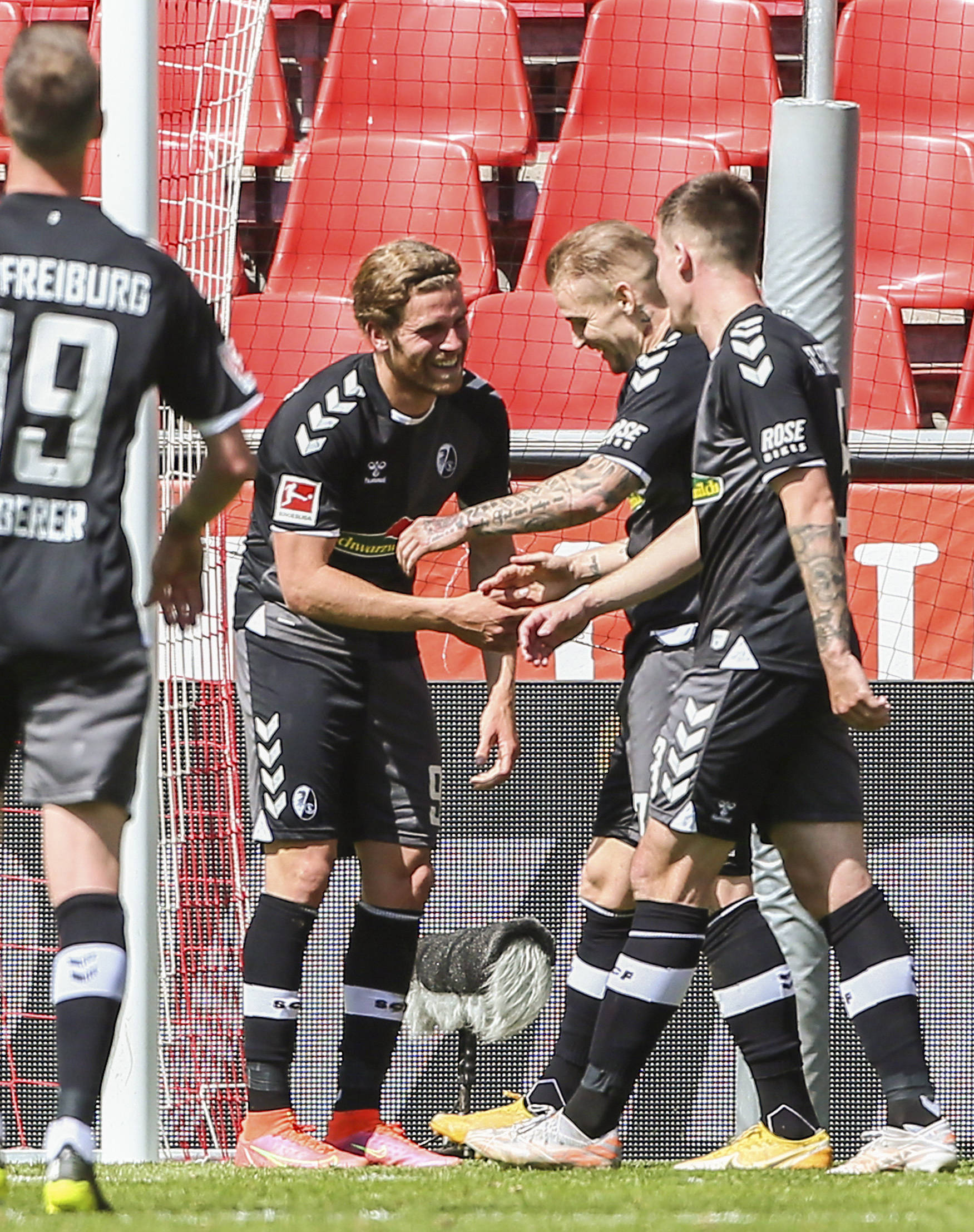 沃尔夫斯堡遭遇主场失利失误频发的简单介绍 沃尔夫斯堡遭遇主场失利失误频发的简单介绍