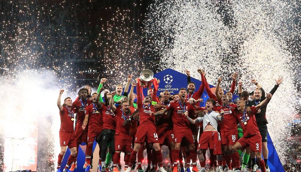 利物浦主场大胜，领先优势稳固