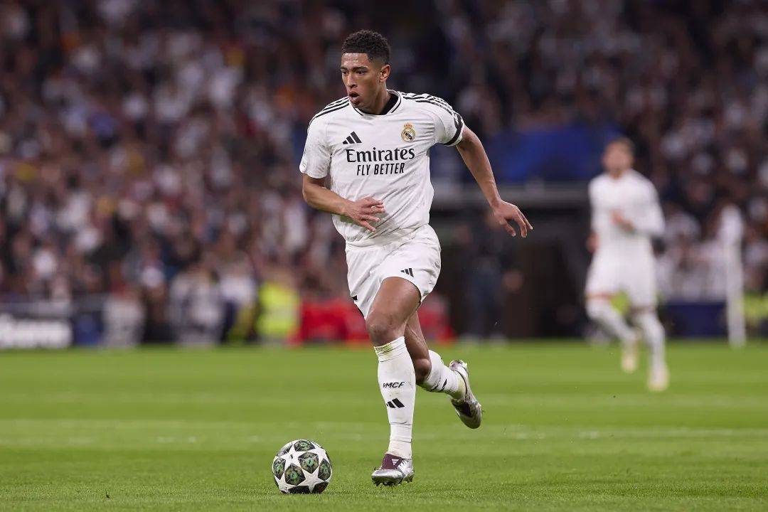 开云APP-塞维利亚困境重重，皇马稳坐第二