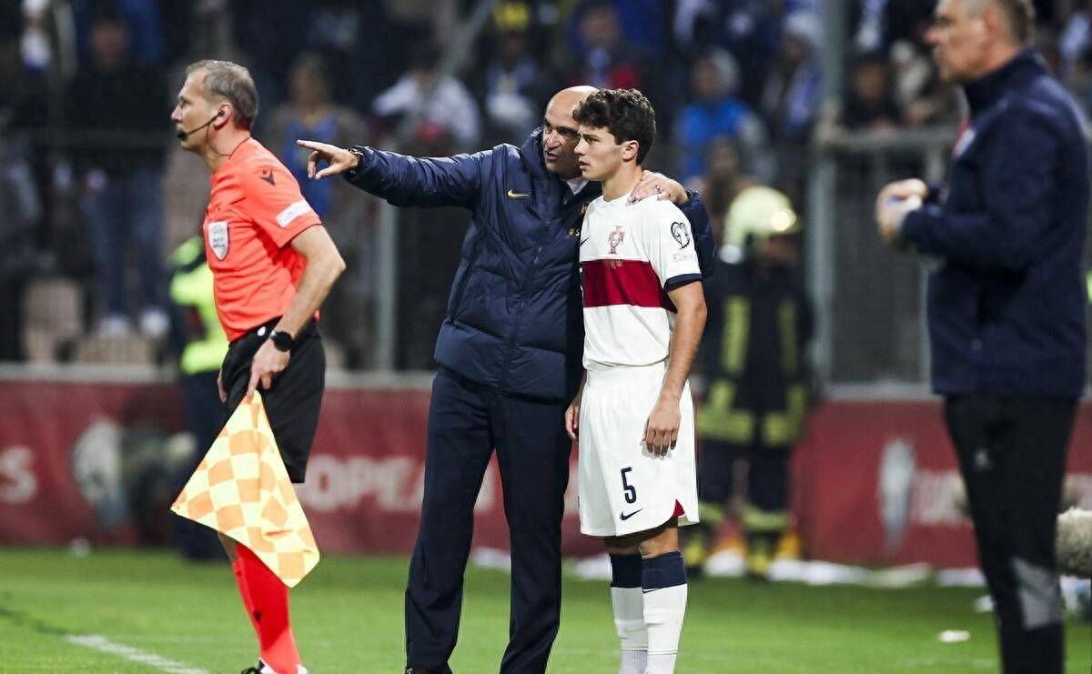 波兰战平斯洛伐克,出线形势岌岌可危 波兰战平斯洛伐克,出线形势岌岌可危