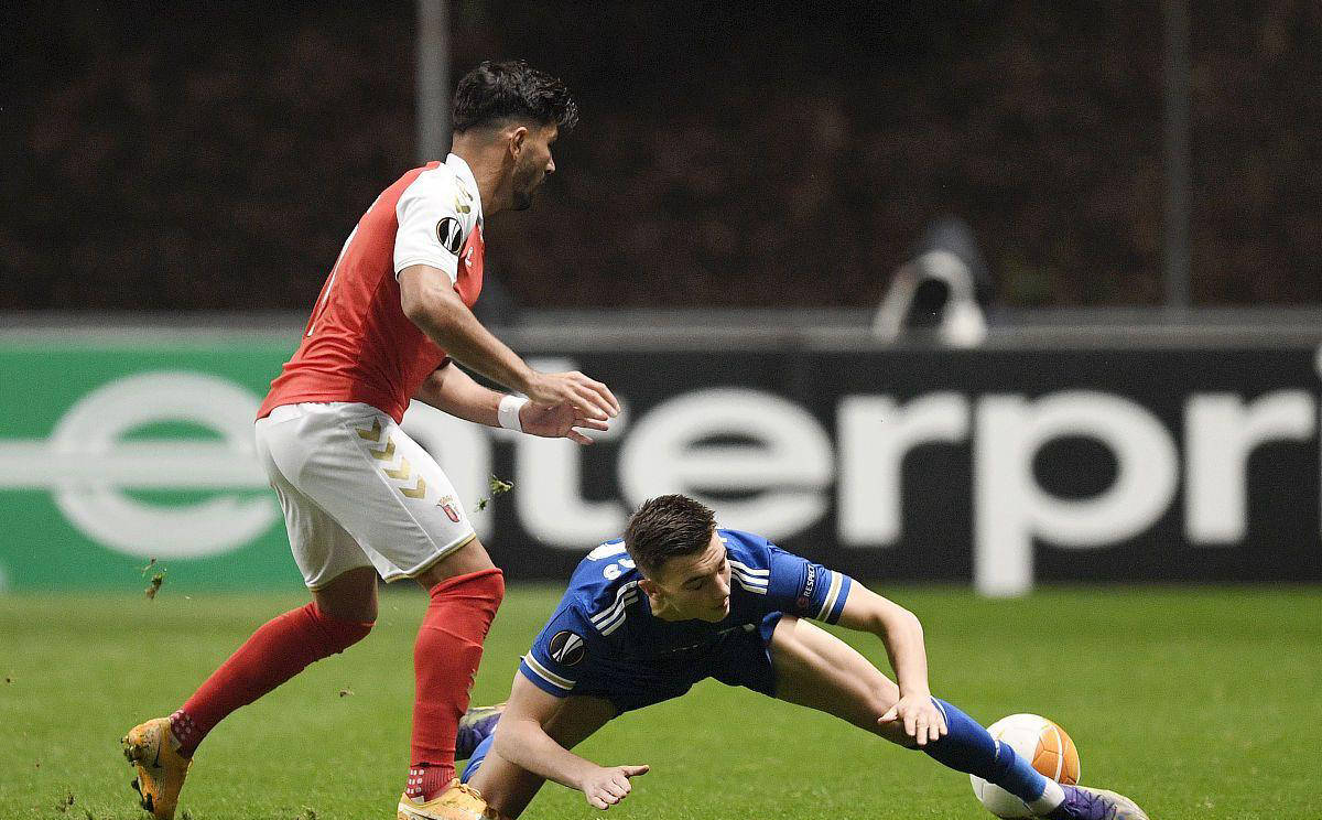 热那亚客场遭遇屠杀,状态低迷令人担忧 热那亚客场遭遇屠杀,状态低迷令人担忧