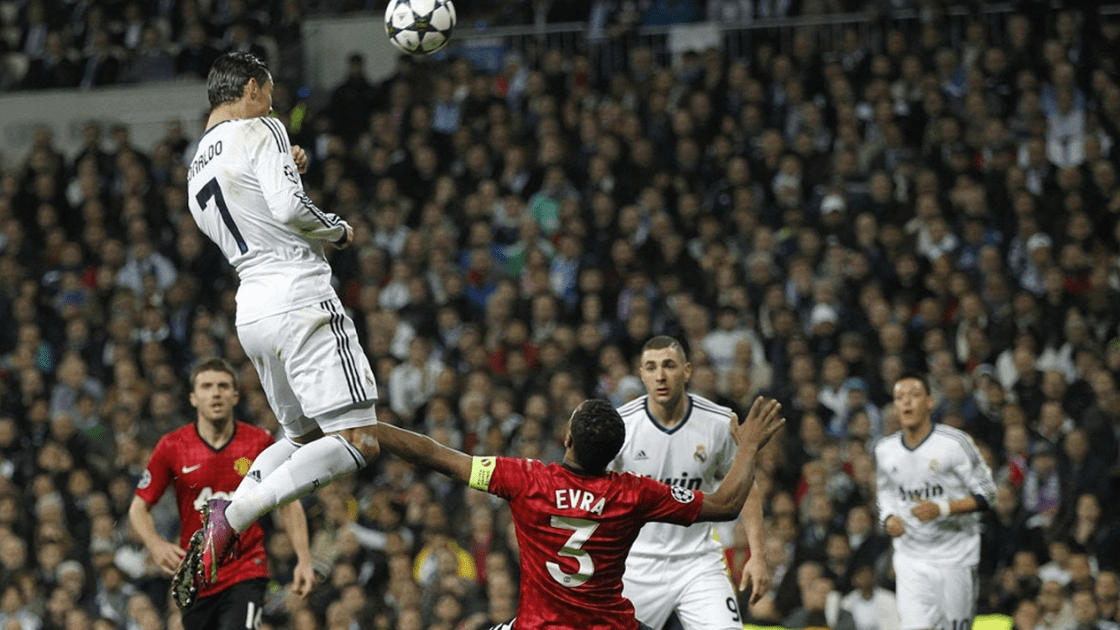 足球巨星合练敲定首发位置,团队合作配合默契无间 足球巨星合练敲定首发位置,团队合作配合默契无间