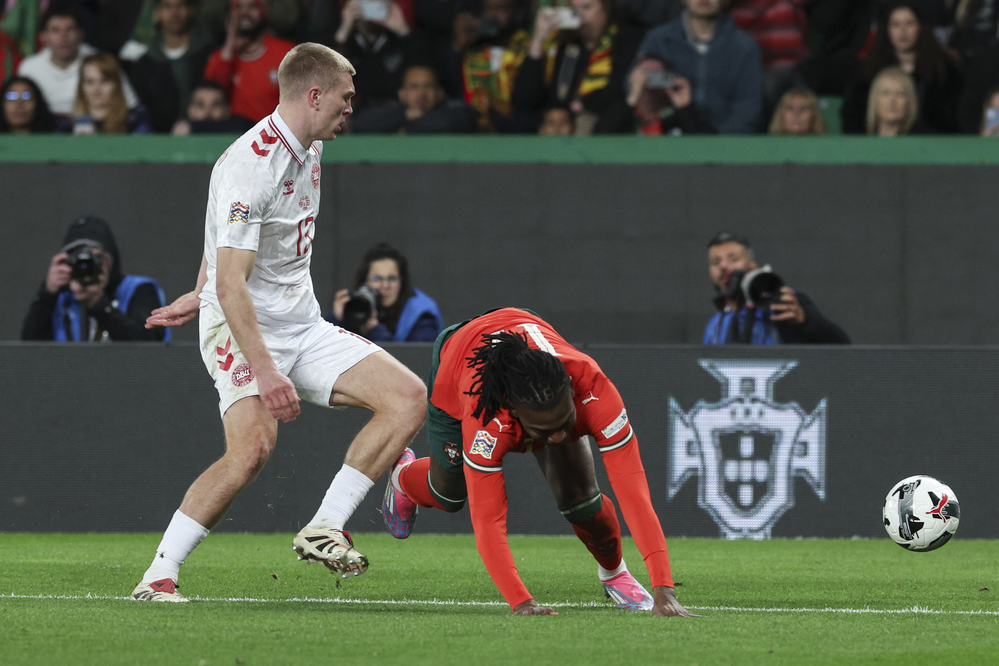 葡萄牙女足队在最近比赛中取得骄人成绩