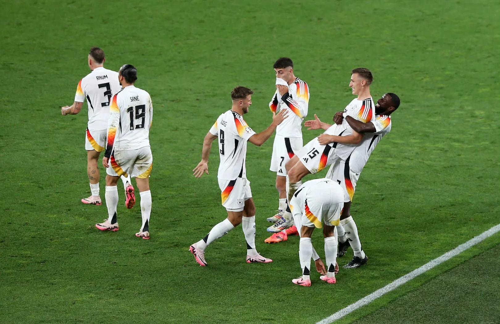 开云体育官方网站-丹麦遭遇捷克，双方实力均衡