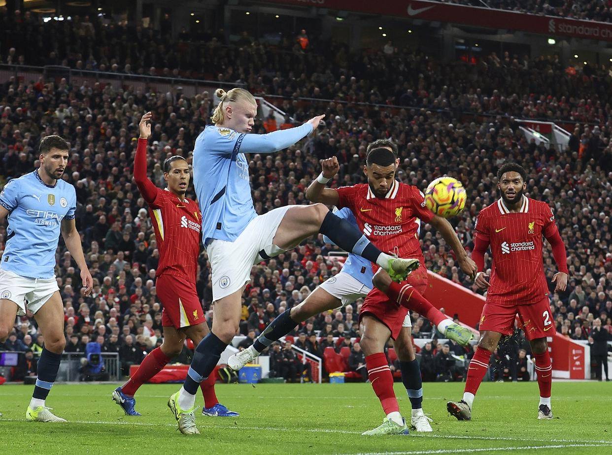 曼城遭遇绝杀,不敌对手失利 曼城遭遇绝杀,不敌对手失利