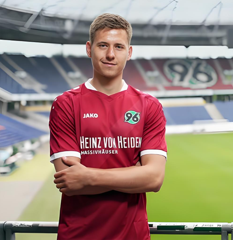 沙尔克引入前英超球星,希望提升实力 沙尔克引入前英超球星,希望提升实力