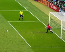 点球哥重返赛场黄蜂主场大胜公牛，东区外卡悬念再增一分