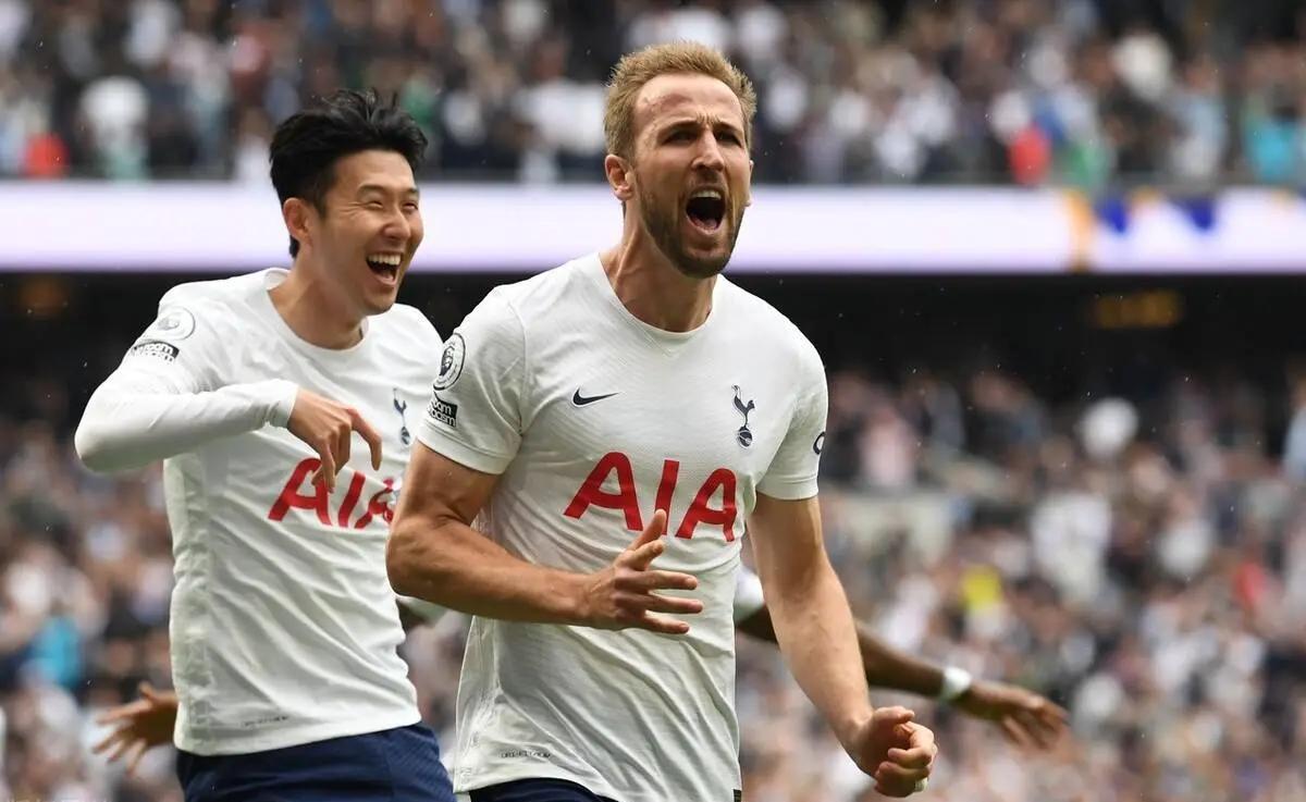 开云官网-法兰克福球队战术明确，备战对决汉堡队