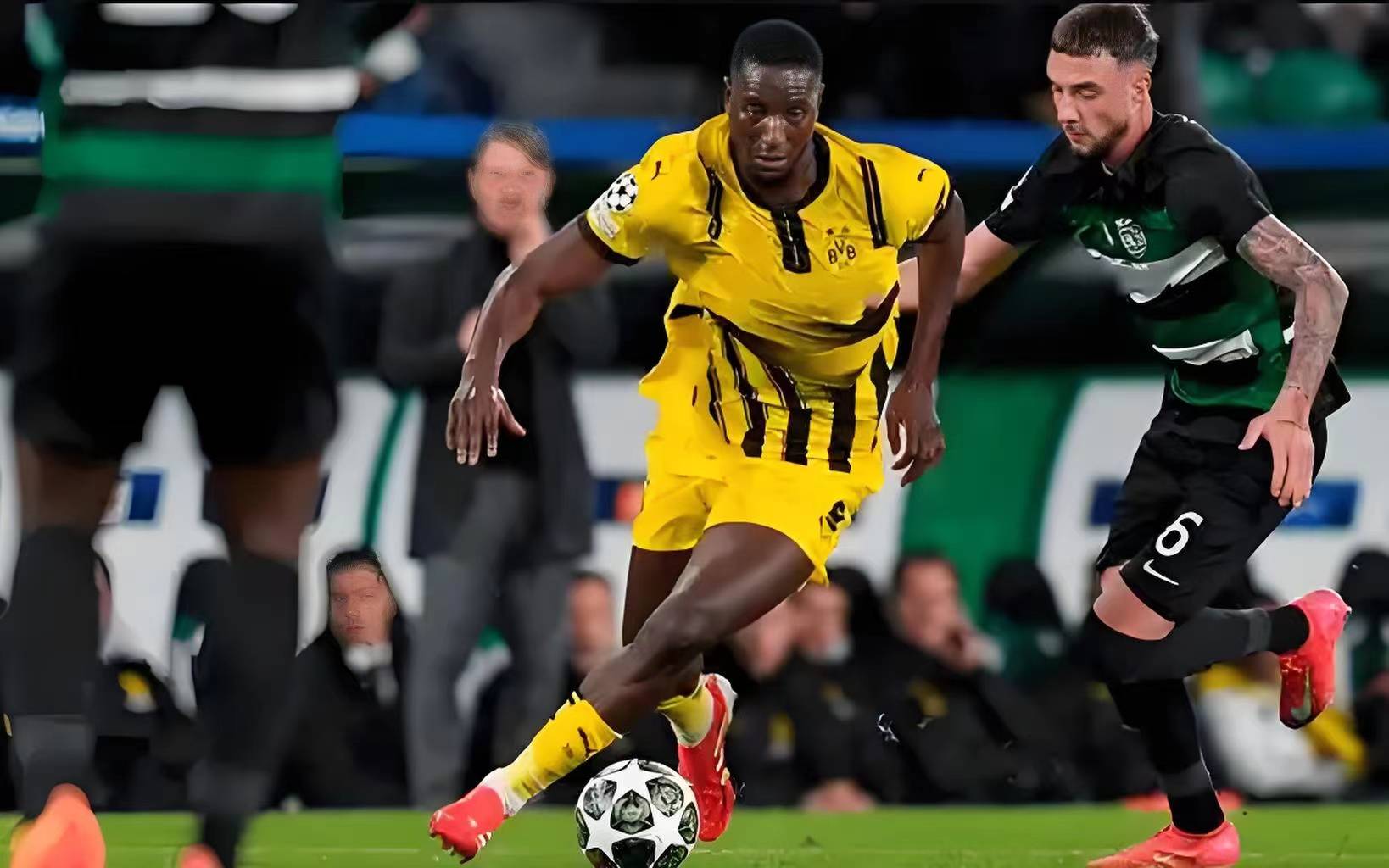 多特蒙德遭遇不利，主场击败