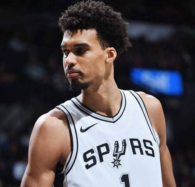 灰熊主场大胜马刺壮胆 灰熊主场大胜马刺壮胆