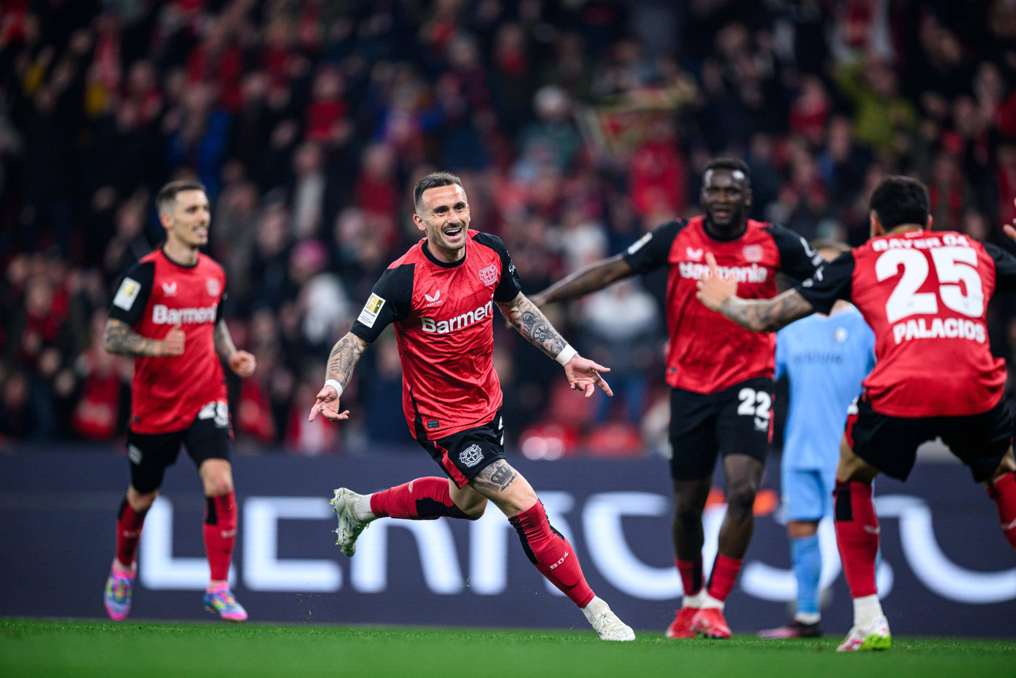 拜仁慕尼黑主场3-1击败勒沃库森,继续领跑德甲积分榜的简单介绍 拜仁慕尼黑主场3-1击败勒沃库森,继续领跑德甲积分榜的简单介绍