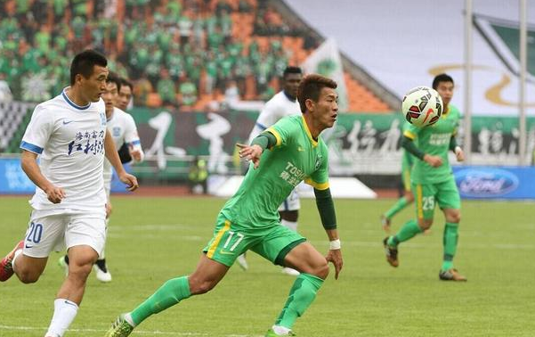 罗素遗憾受伤退出比赛,未来恢复时间仍待定 罗素遗憾受伤退出比赛,未来恢复时间仍待定