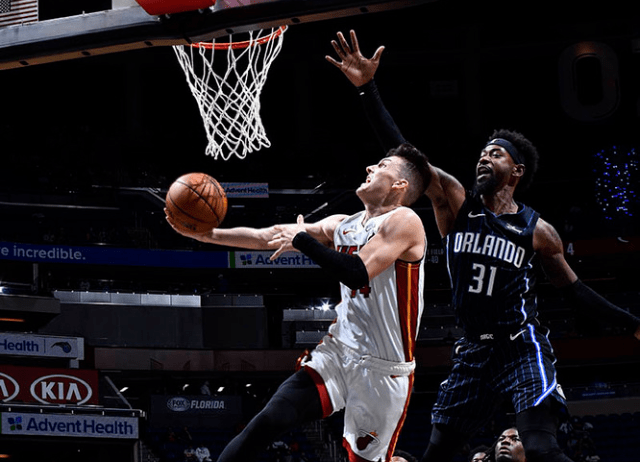 热火客场力克魔术,东部前四铁定的简单介绍 热火客场力克魔术,东部前四铁定的简单介绍