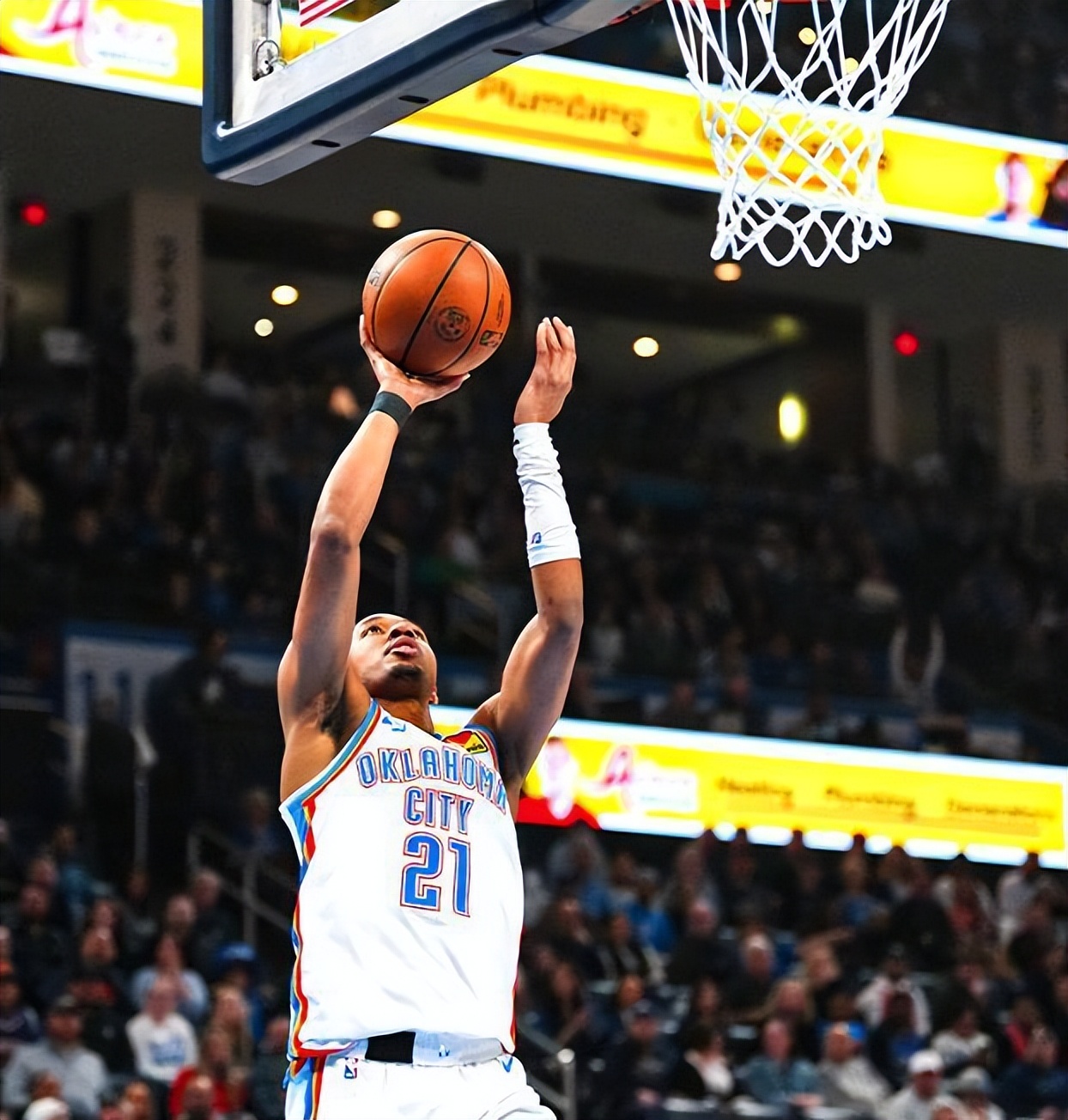 太阳大胜雷霆，喜迎三连胜