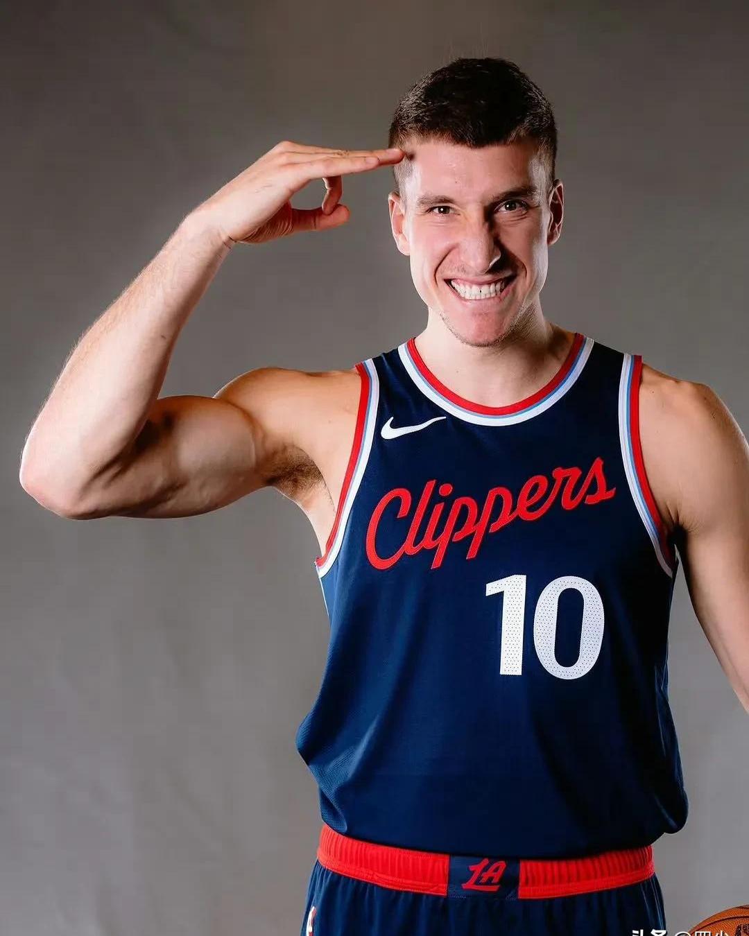 快船力克灰熊,再次问鼎季后赛 快船力克灰熊,再次问鼎季后赛