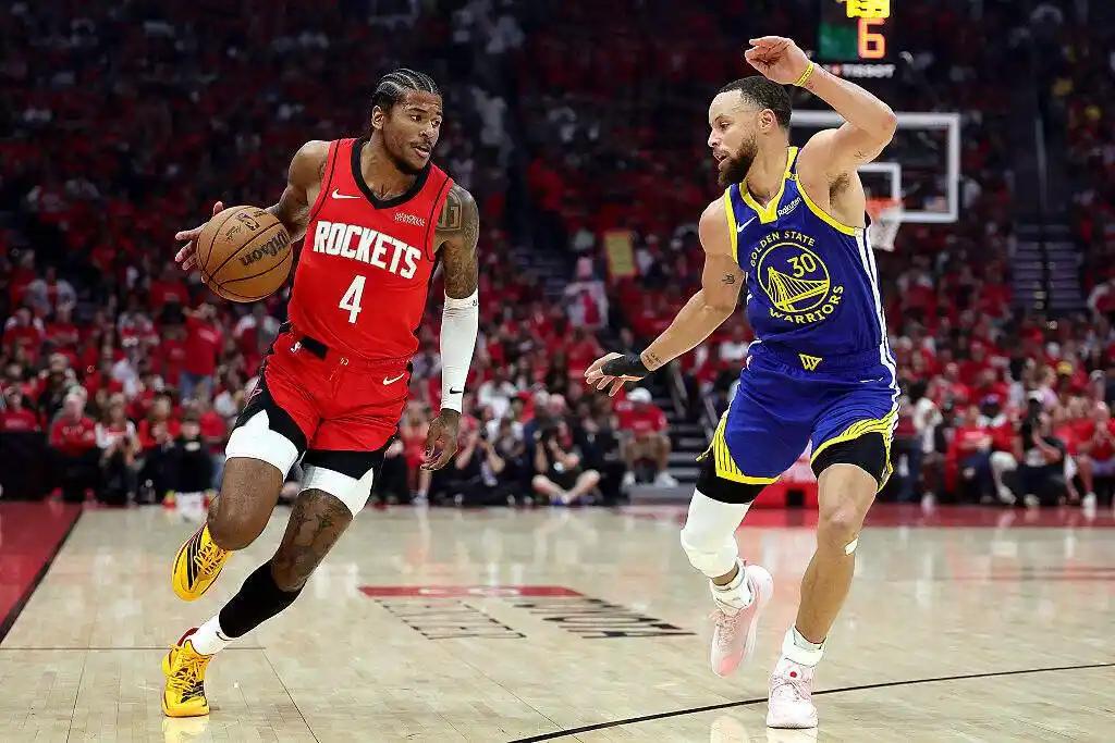 勇士客场力克火箭,取得连胜 勇士客场力克火箭,取得连胜