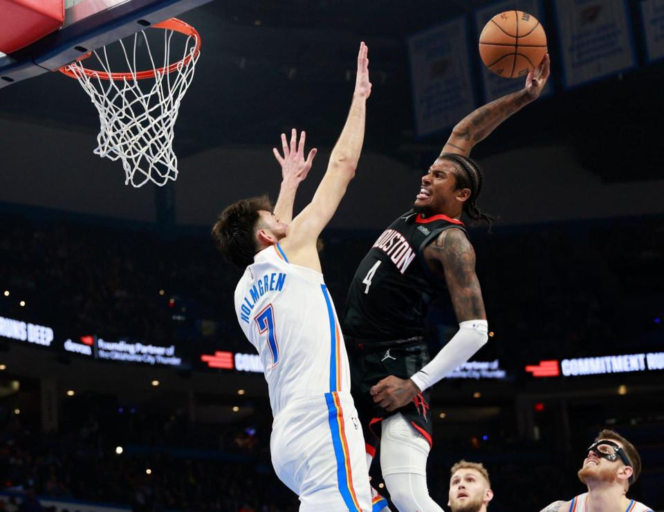 开云体育-火箭不敌尼克斯，两连败遭遇尴尬