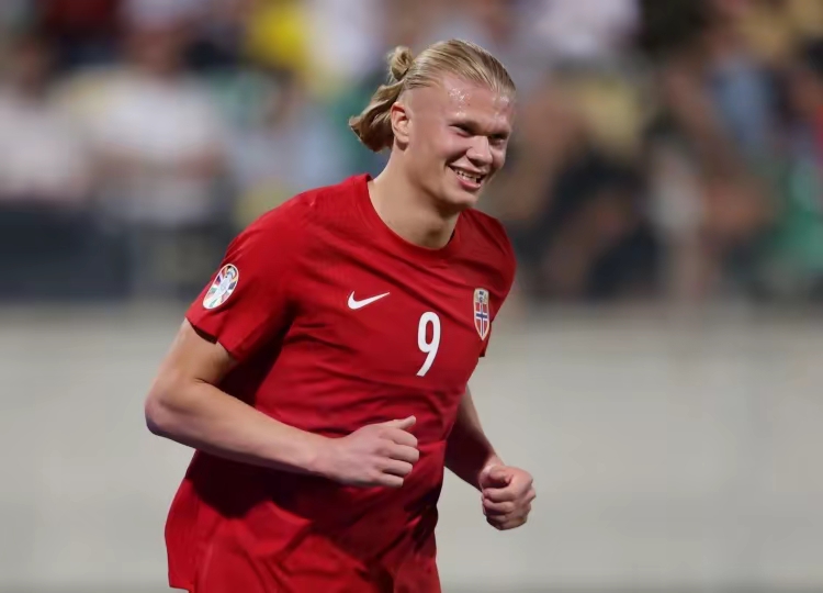 荷兰队员状态火热,备战重要战役 荷兰队员状态火热,备战重要战役