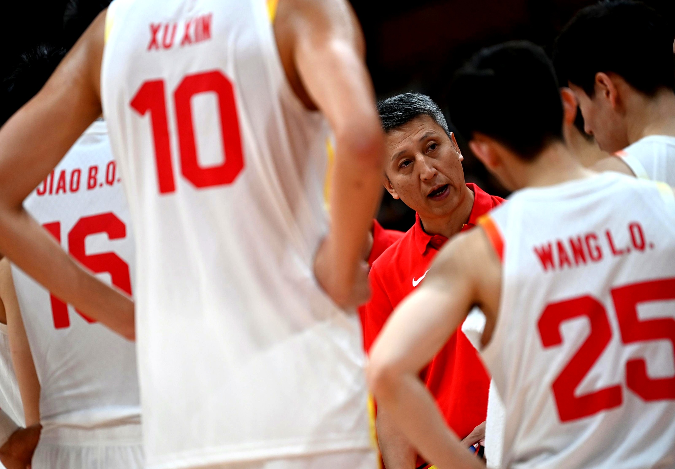 灰熊横扫深圳队，周琦关键制胜